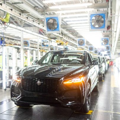 Jaguar Land Rover troca CEO em meio a desafios de tarifas e polêmica de marca