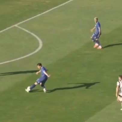 Gol anulado por erro de impedimento gera polêmica na segunda divisão argentina