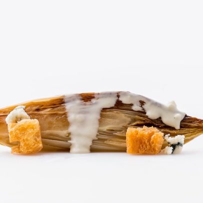 Endibias com molho de queijo são a nova receita de Andoni Luis Aduriz