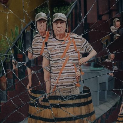 Inteligência artificial transforma TV com bebê virtual e cenas de 'Chaves' borradas