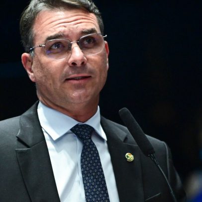 Flávio Bolsonaro critica demissão de Washington Reis e Bacellar ameaça desistir da candidatura