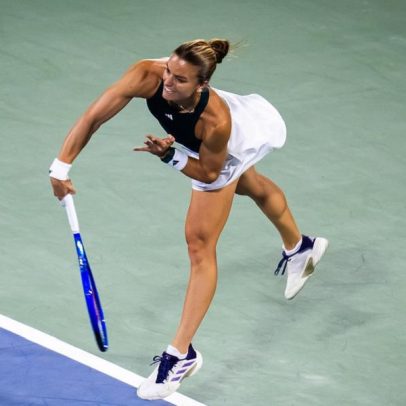 Sakkari vence partida difícil e se prepara para enfrentar Pegula na próxima fase