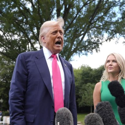 Trump defende Bolsonaro e menciona tarifas sobre o Brasil como justificativa
