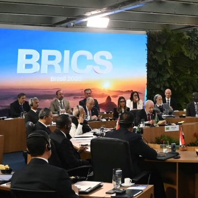 Líderes dos Brics criticam tarifas unilaterais e ações militares no Rio