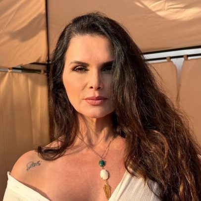 Luiza Ambiel compartilha vídeo ousado com fã em carro durante gravação