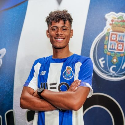 Botafogo avança em negociações com Gonçalo Borges, mas atacante hesita na decisão