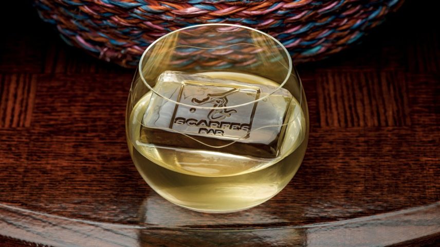 Drinques servidos no Rosewood London, o 37º melhor bar do mundo: equilíbrio entre sabores e destaque para o doce (Foto: Rosewood London/Divulgação)