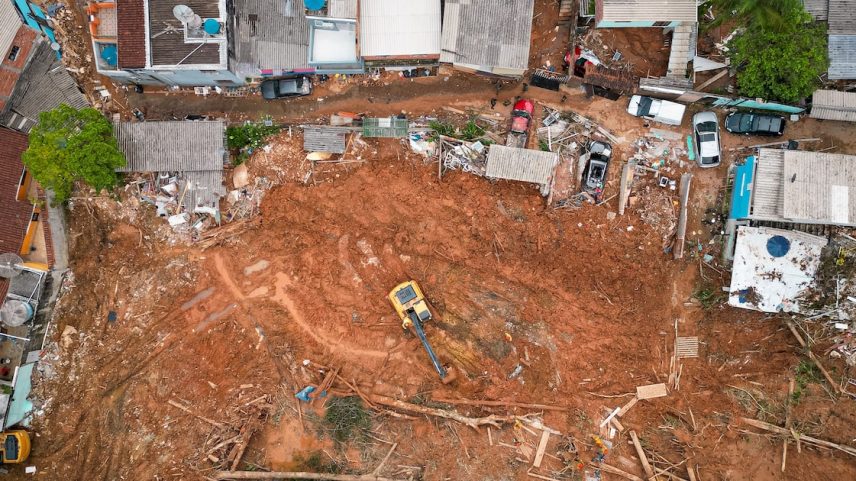 Perdas causadas por desastres naturais destacam a necessidade urgente de fortalecer as estratégias de resiliência climática na região - (Foto: Bloomberg/Tuane Fernandes)