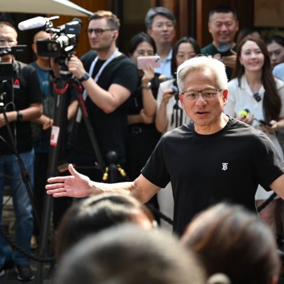 Nvidia impulsiona riqueza de seu CEO, que supera Warren Buffett com a IA