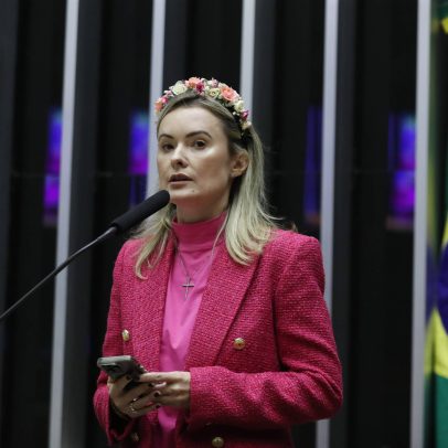 Grupo Prerrogativas processa AGU por campanha antivacina de deputada Julia Zanatta