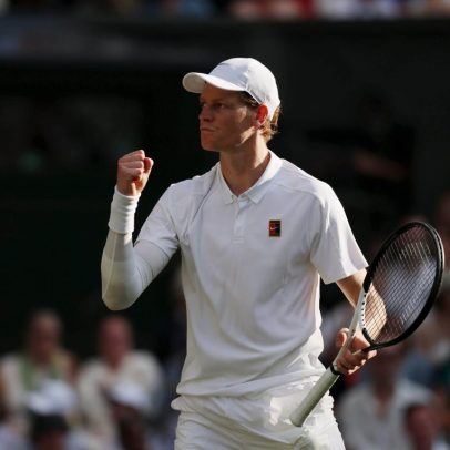 Sinner conquista primeiro título em Wimbledon ao vencer Alcaraz em final emocionante
