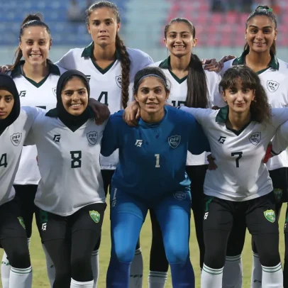 Britânicos apoiam crescimento do futebol feminino no Paquistão