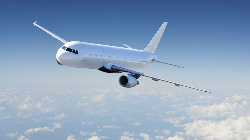 Qatar Airways é a melhor companhia aérea do mundo; Latam é a melhor colocada no Brasil e na América do Sul. (Foto: dell/Adobe Stock)