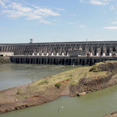 Aneel aprova R$ 883 milhões em bônus de Itaipu para reduzir faturas de energia