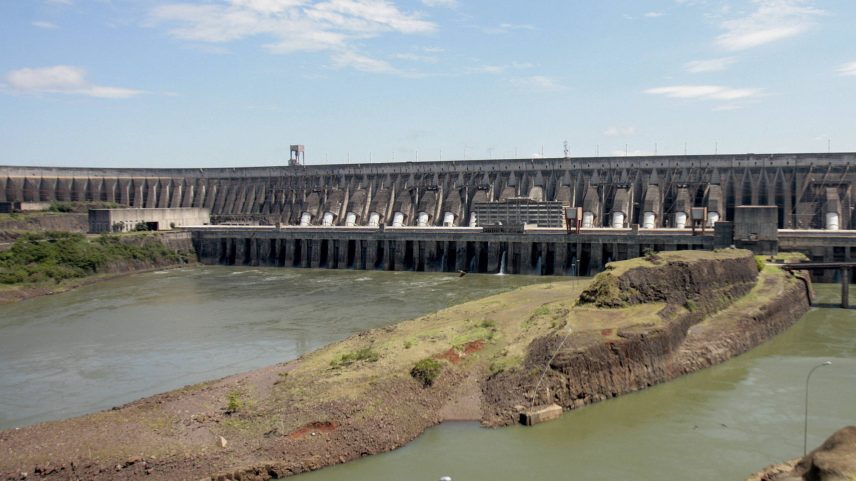 Usina hidrelétrica de Itaipu, em Foz do Iguaçu (PR) (Foto: Joédson Alves/Agência Brasil)