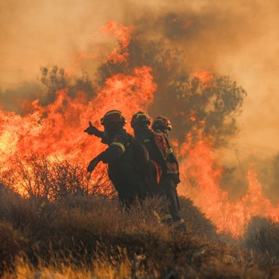 Incêndio em Creta deixa mais de mil desabrigados durante onda de calor na Europa