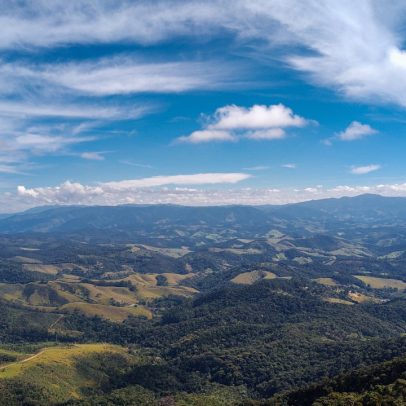 Sommelières criam carta de vinhos que revela a geografia em cada taça