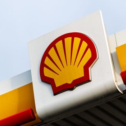 Shell surpreende com lucro acima do esperado, apesar de queda anual acentuada