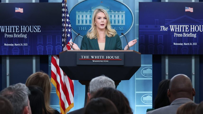 Trump dá prazo de 60 dias para que 17 farmacêuticas reduzam preços de novos medicamentos (Foto: Reprodução)