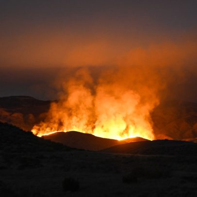 Adolescente provoca incêndio florestal na Califórnia com fogos de artifício