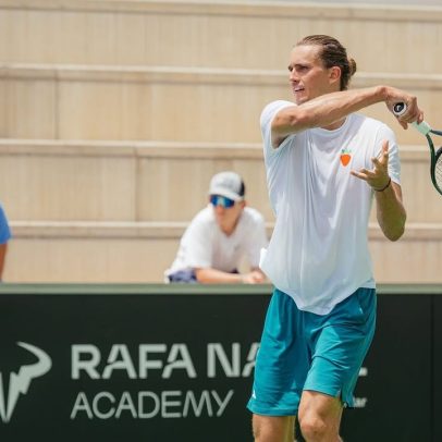 Zverev promete aprender com a eliminação precoce em Wimbledon