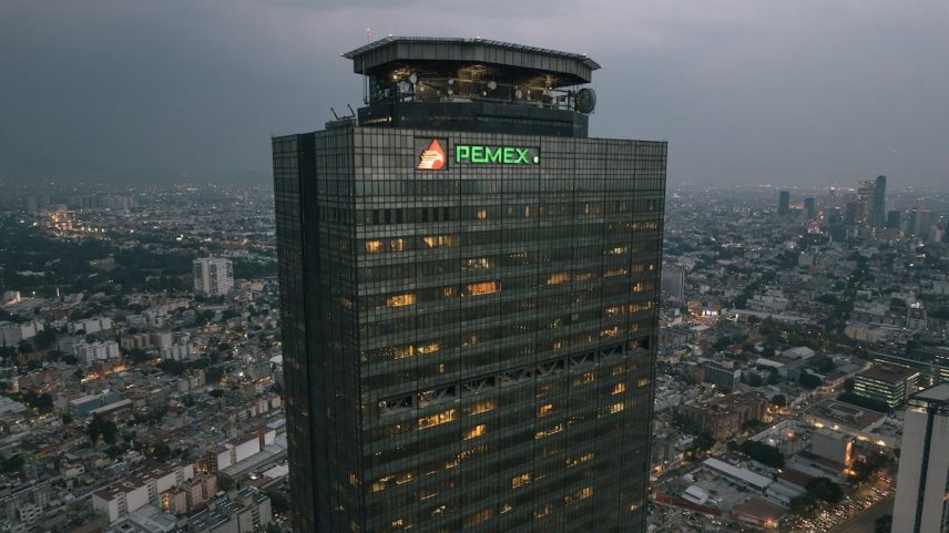 Sede da PEMEX na Cidade do México, em 2023. (Foto: Luis Antonio Rojas/Bloomberg)