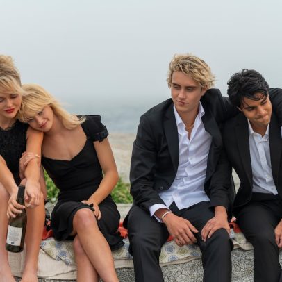 Fenômenos literários juvenis ganham vida em séries de sucesso repletas de mistério e amor