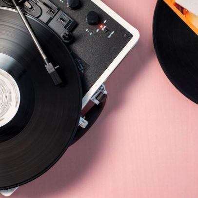 Descontos imperdíveis no Prime Day 2025: até 45% em toca-discos na Amazon