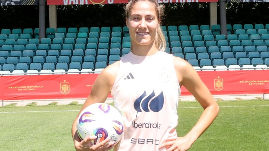 Laia Aleixandri, na quarta-feira passada no estádio Juan Antonio Samaranch, em Lausana. (Foto: Pepe Andrés (AS) (DIARIO AS))