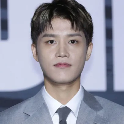 Cantor de K-pop é condenado a três anos e meio de prisão por crime de estupro