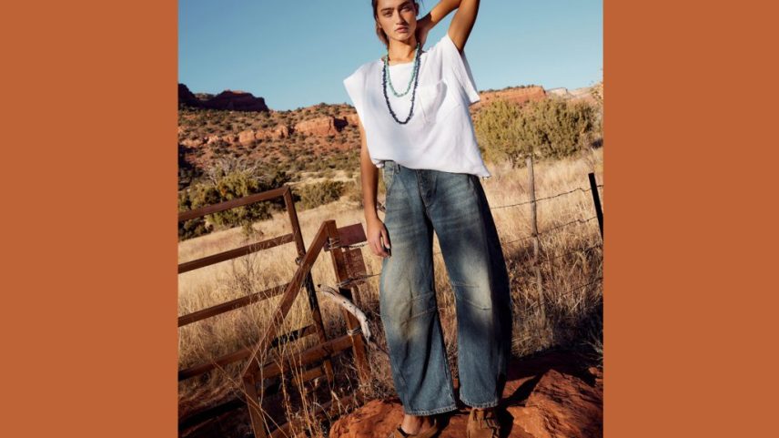 Os jeans barrel da Free People se tornaram virais no TikTok. Compre o modelo por menos de R$100 aqui e veja mais estilos de denim da Anthropologie, AllSaints e outros. (Foto: Reprodução)