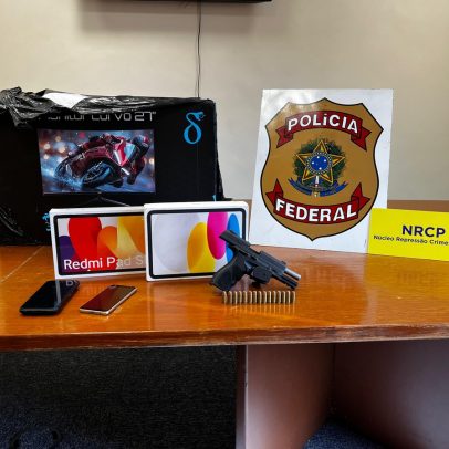 Vigilante é detido por roubar encomendas com celulares em agência dos Correios