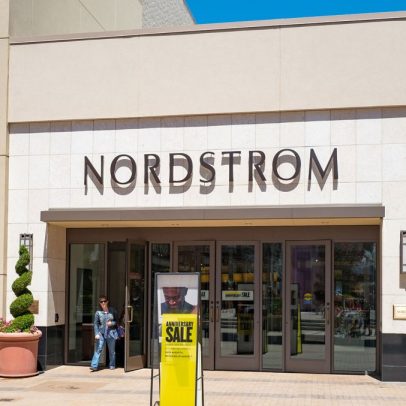 Nordstrom inicia sua venda de aniversário com ofertas imperdíveis para os consumidores