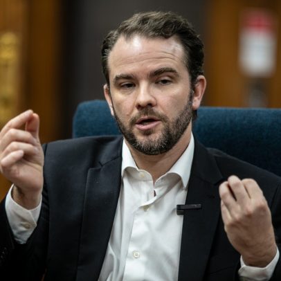 Meta de superávit fiscal para 2026 é confirmada por Dario Durigan