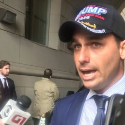 Entidades promovem abaixo-assinado pela cassação de Eduardo Bolsonaro