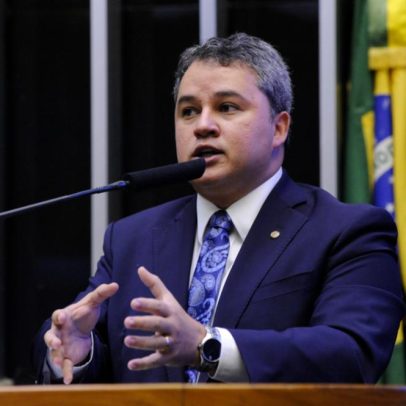 União Brasil pressiona Lula a escolher entre diálogo ou confronto com o Congresso