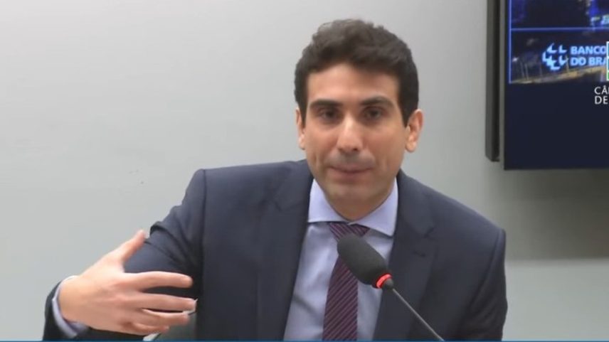 Presidente do Banco Central, Gabriel Galípolo, durante audiência na Comissão de Finanças e Tributação da Câmara dos Deputados (Foto: Reprodução)