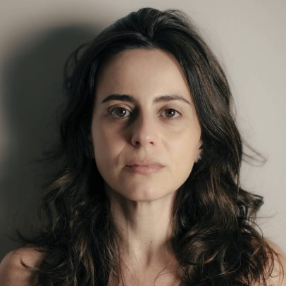 Livro revela ossadas da vala de Perus e reflete sobre o Brasil passado e presente