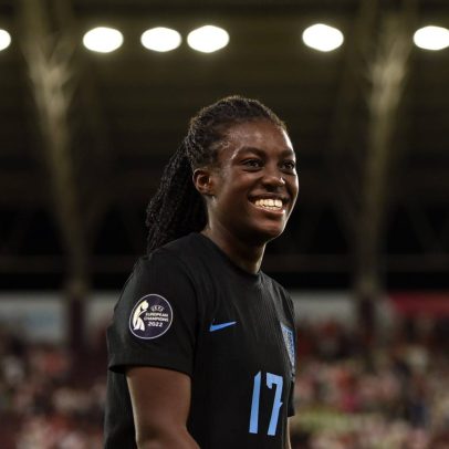 Michelle Agyemang encanta com talento promissor no futebol feminino da Inglaterra