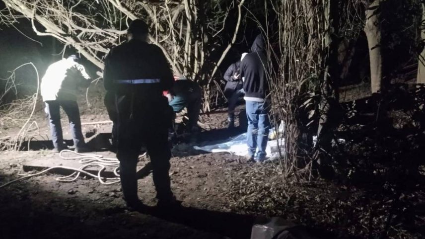 Corpos de uma mulher, um adolescente e um bebê foram encontrados às margens do Rio dos Sinos em Esteio nesta terça-feira (22) (Foto: Divulgação/PCRS)