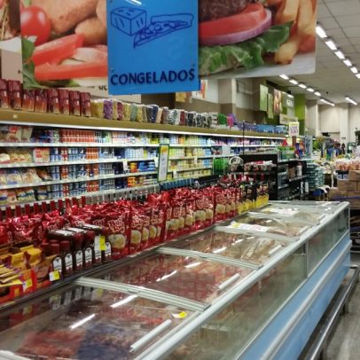 Brasileiros preferem supermercados a feiras livres e isso gera preocupações econômicas