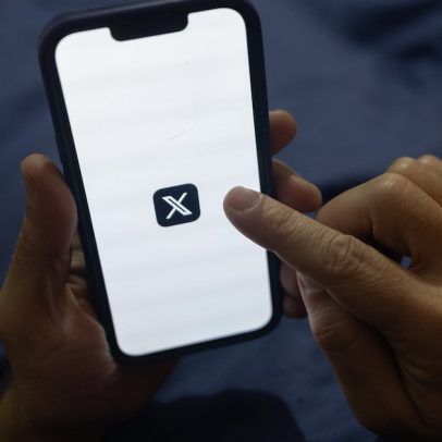 X, de Elon Musk, adota IA para aprimorar a checagem de informações na plataforma