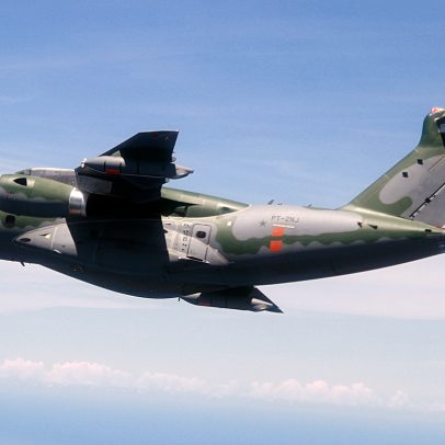 Embraer avança em negociações para vender cargueiro KC-390 a até 10 países