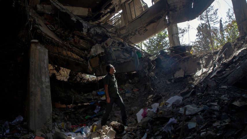 O Irã afirmou que 79 pessoas morreram e dezenas ficaram feridas no ataque de Evin (Foto: Arash Khamooshi / The New York Times)