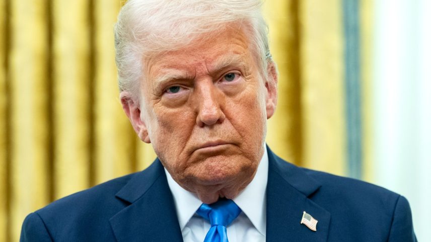 Trump volta à sua retórica sobre tarifas (Foto: Bonnie Cash/UPI/Bloomberg)