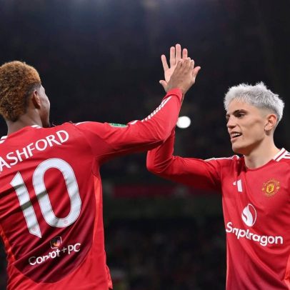 Manchester United libera cinco jogadores, incluindo Rashford e Sancho, para negociações