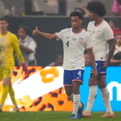 Tyler Adams pede que torcedores pintem estádios da Copa do Mundo de vermelho, branco e azul