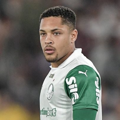 Abel defende Vitor Roque e provoca: 'Agora, vão chamá-lo de Pelé'