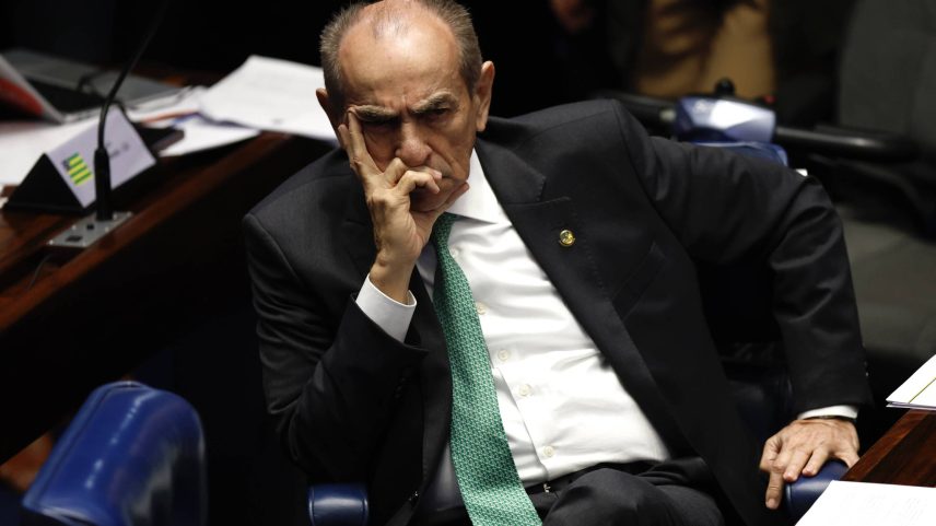 Senador Marcelo Castro (MDB-PI) durante sessão plenária (Foto: Pedro Ladeira - 25.jun.25/Folhapress)