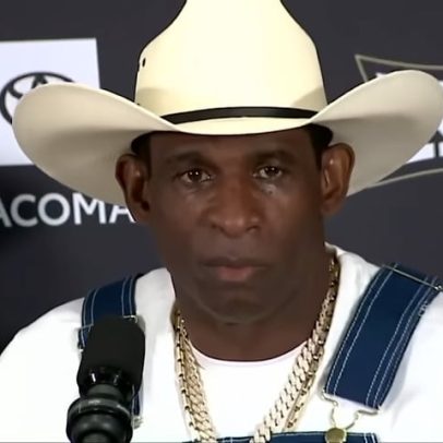 Treinador da NFL celebra cura de câncer agressivo e agradece a Deus pela recuperação